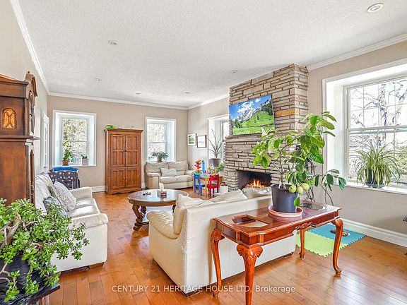 4th image of 899 Keg Ln