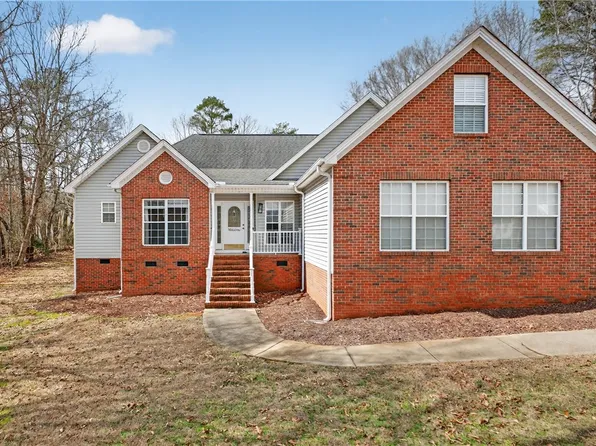 200 Holly Chase, Piedmont, SC 29673
