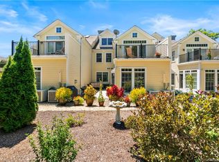 122 N Fair St UNIT 3, Guilford, CT 06437