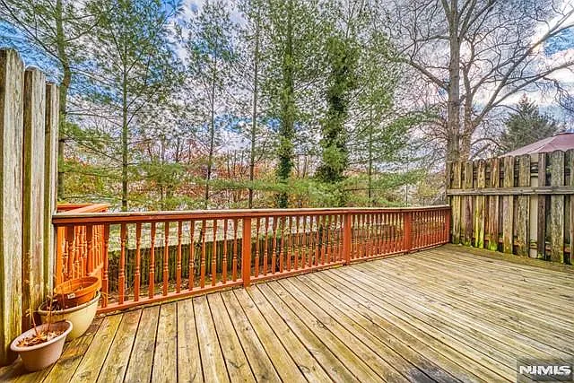 27 Harrington Ct #27 — Photo 10
