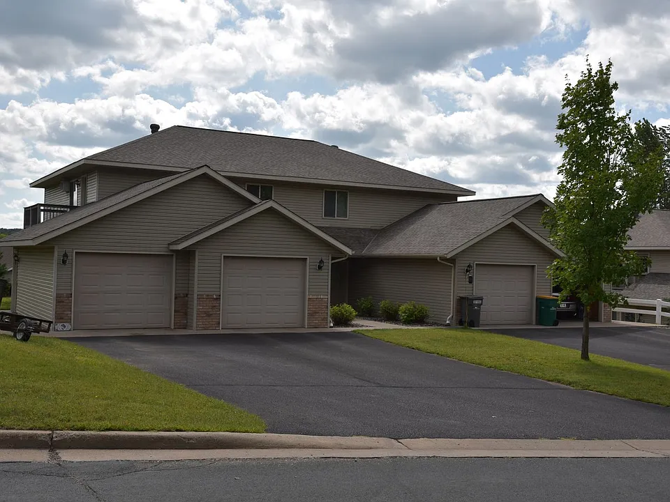 1270 Greentree Dr #1280 & 320