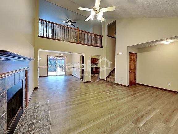 5th image of 821 Whitehead Dr