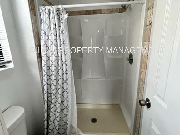 4th image of 9217 Central St