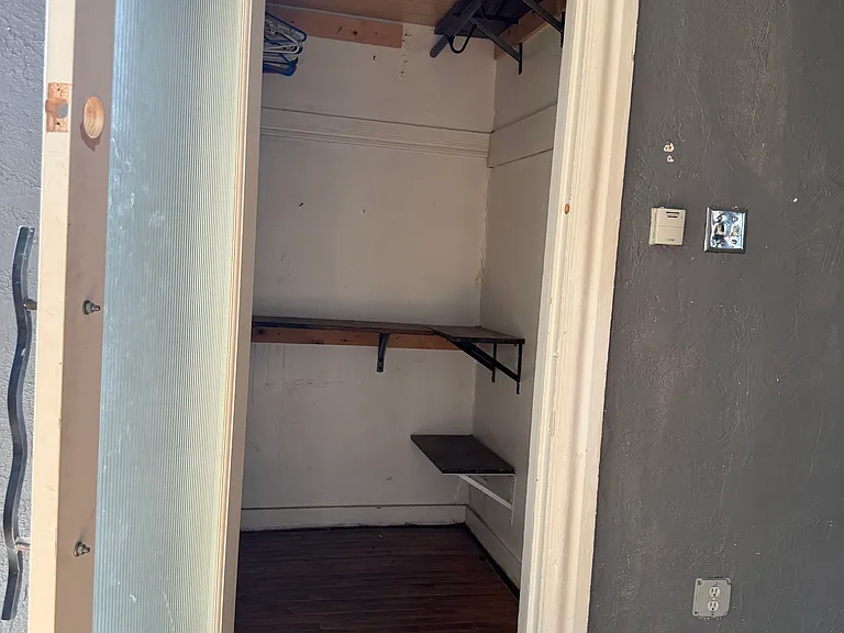 553 E 700 S #3 — Photo 3