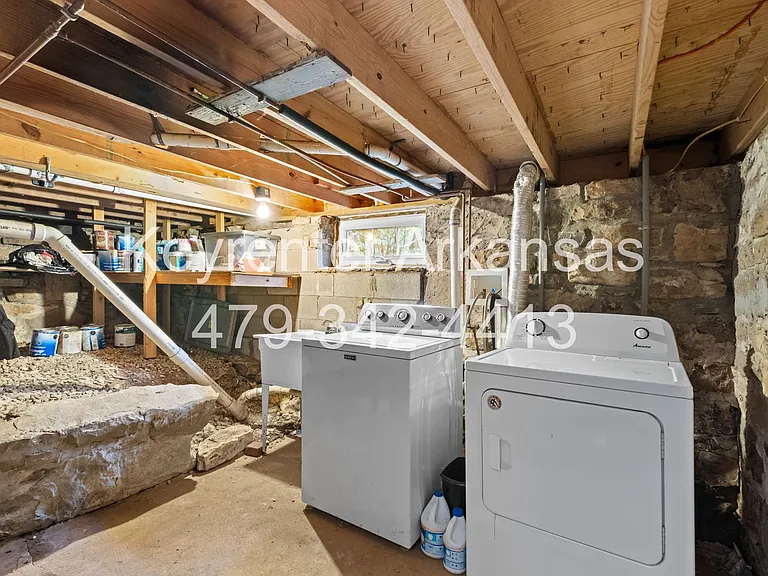 224 S Church Ave — Photo 25