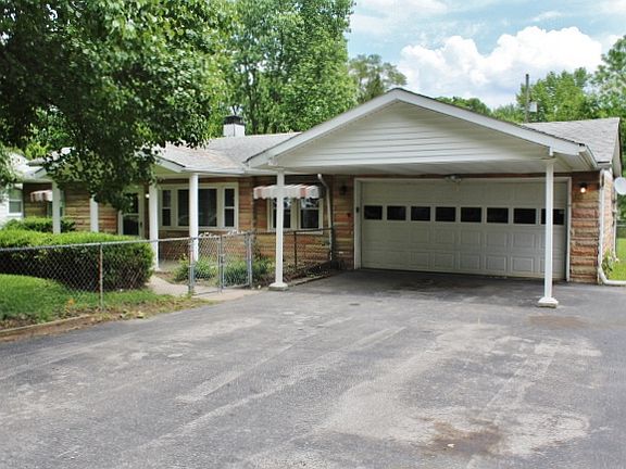 3rd image of 81 Richie Ave