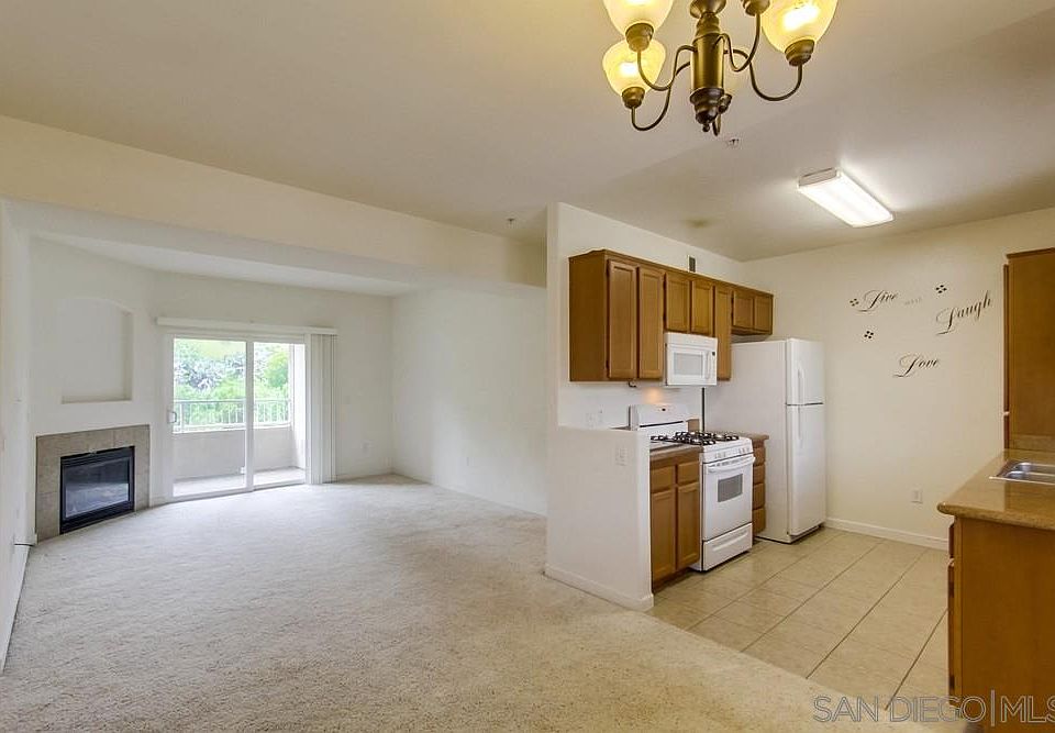 2nd image of 7647 Mission Gorge Rd Unit 30