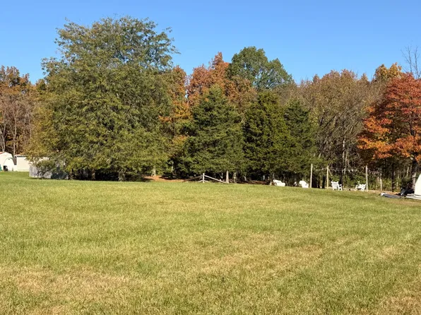 11151 Cedar St, Brookville, IN 47012