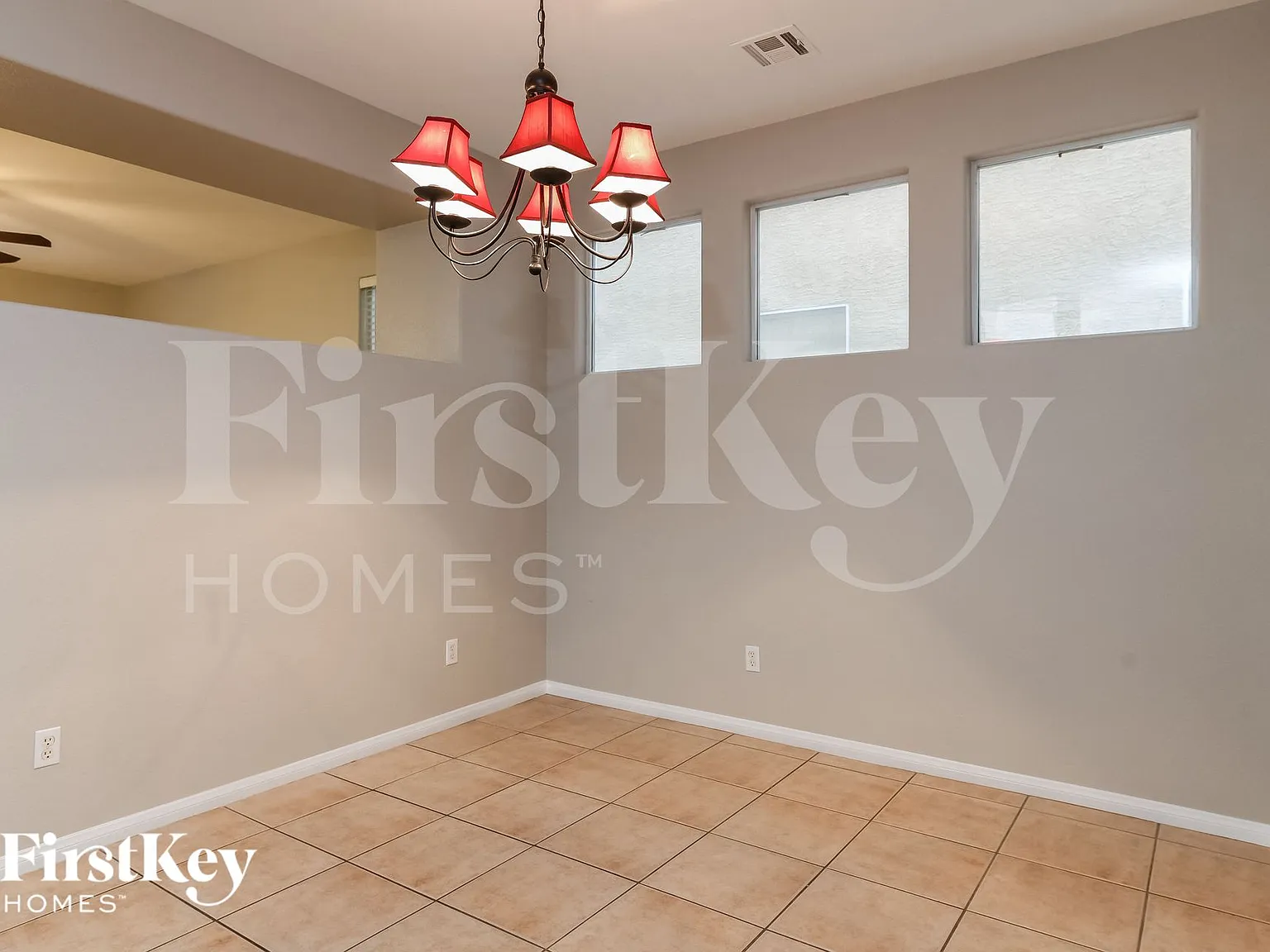 4 bed, 4.0 bath, 2549 sqft, $2,155 — Photo 4