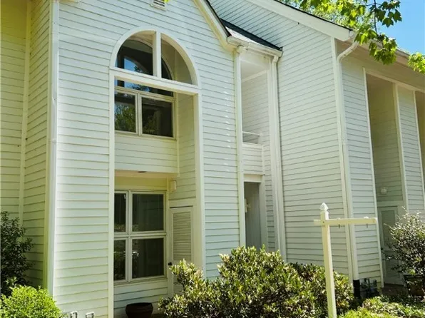 13 James Falls Dr, Richmond, VA 23221