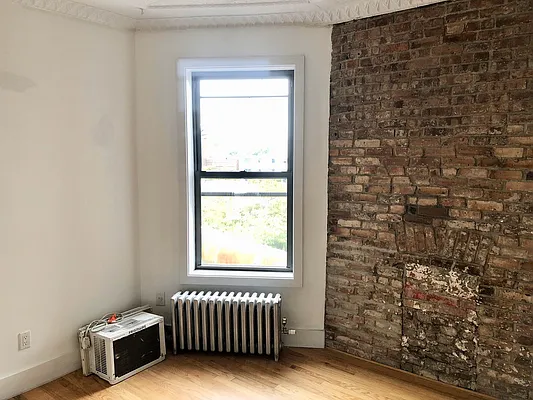 Rented by In Haus LLC | media 38