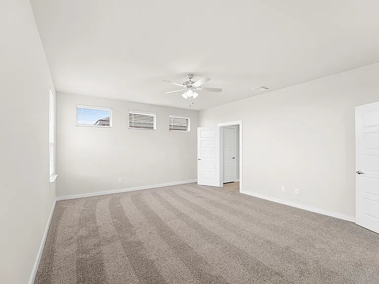 2107 Fortune Dr — Photo 11