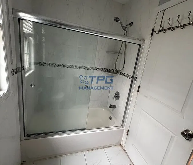 131 Bergen St #2 — Photo 8
