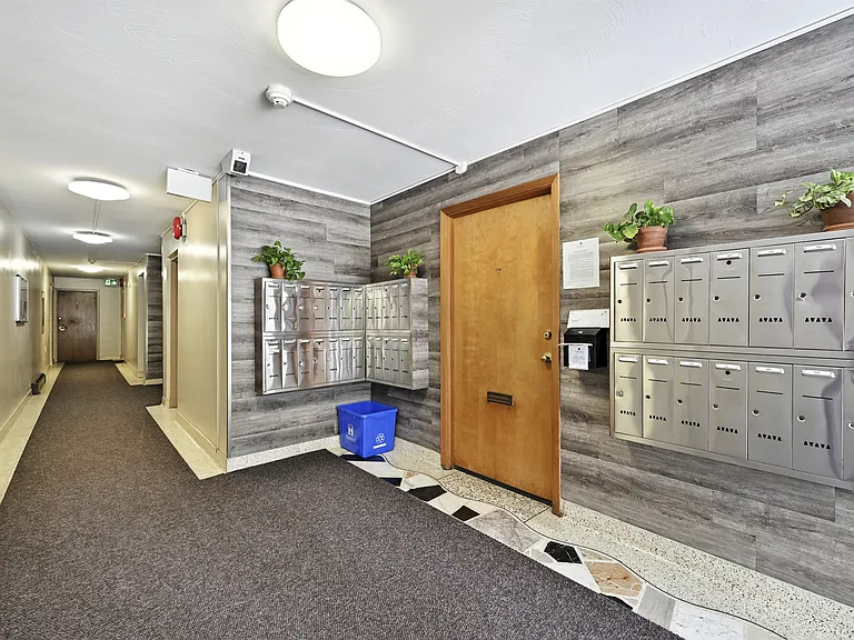 36 Herkimer St — Photo 7