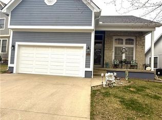 802 Redbud Dr, Paola, KS 66071