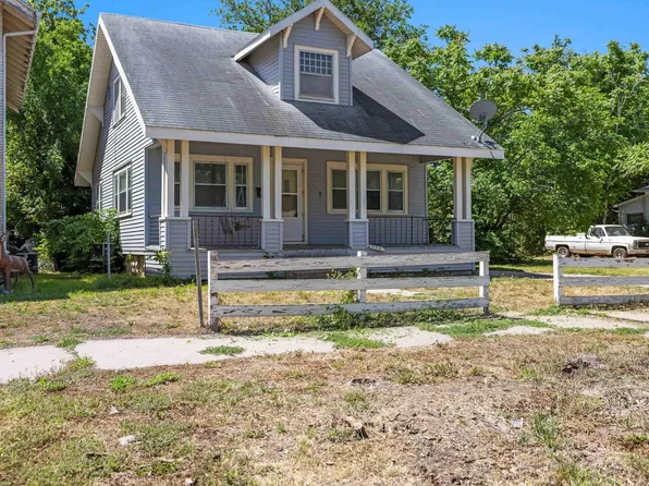 825 E Sherman St, Hutchinson, KS 67501