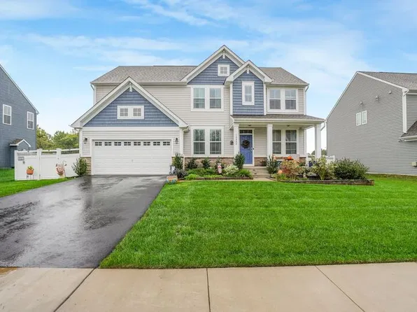 10008 S Streamview Ct, Fredericksburg, VA 22408
