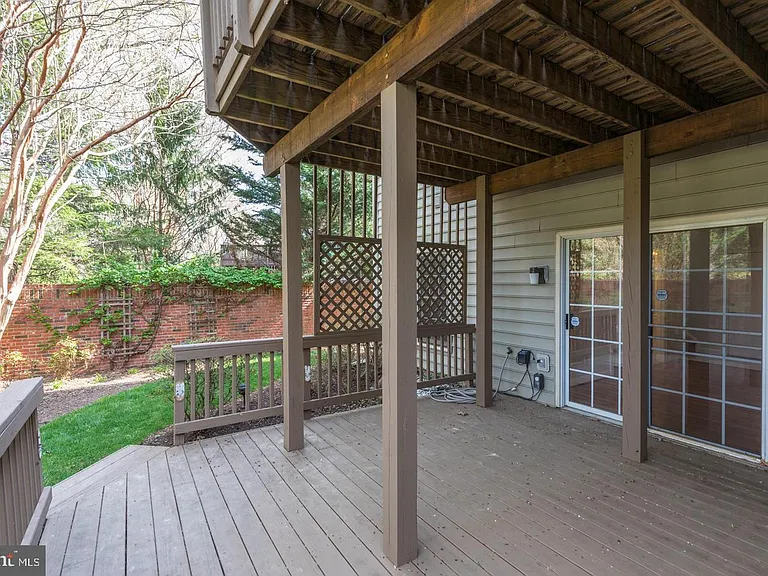 9588 Lagersfield Cir — Photo 40