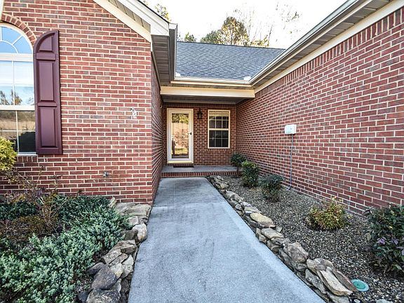 4th image of 3020 Ginnbrooke Ln