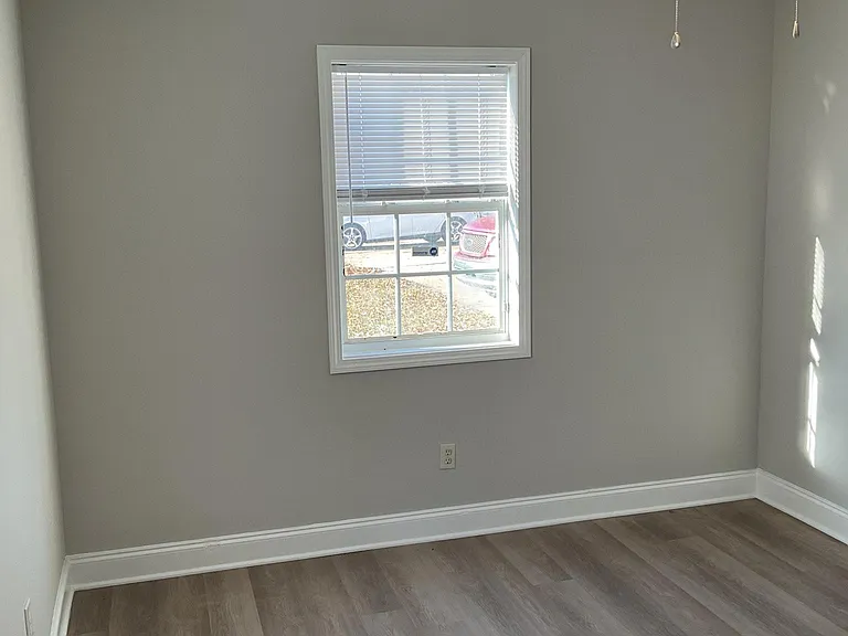 123 Westchester Cir — Photo 32