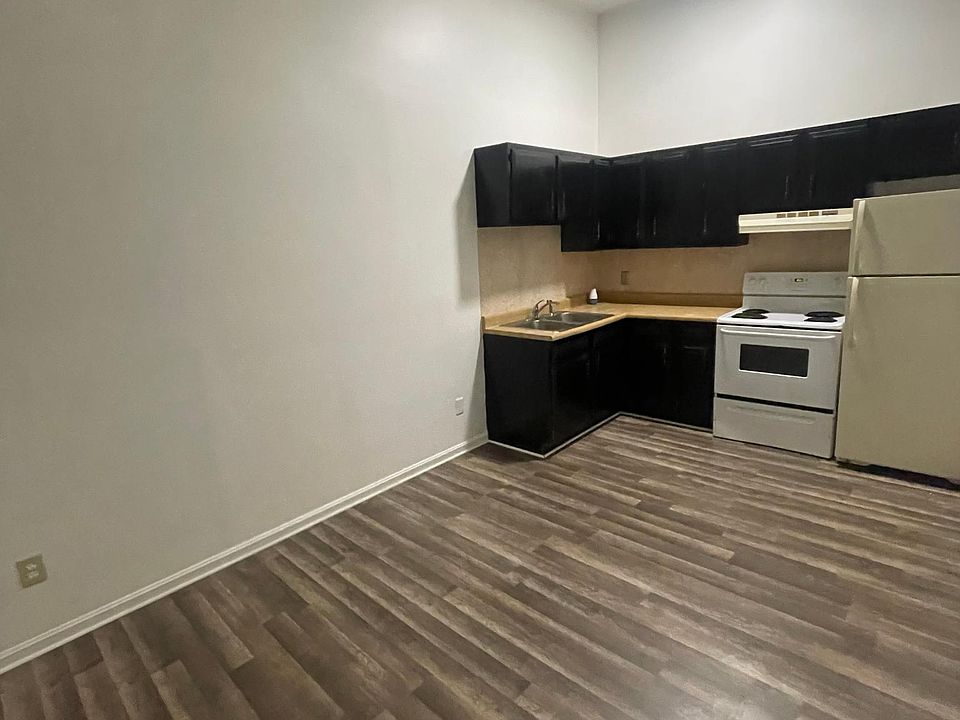 1st image of 609 Pennsylvania St #9