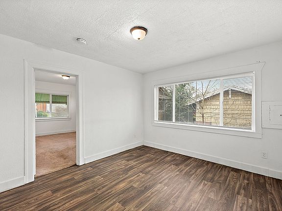 5th image of 2911 S 8th St #C