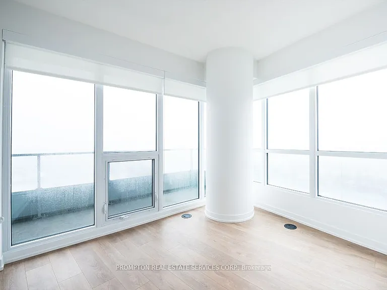 117 McMahon Dr #2702 — Photo 7