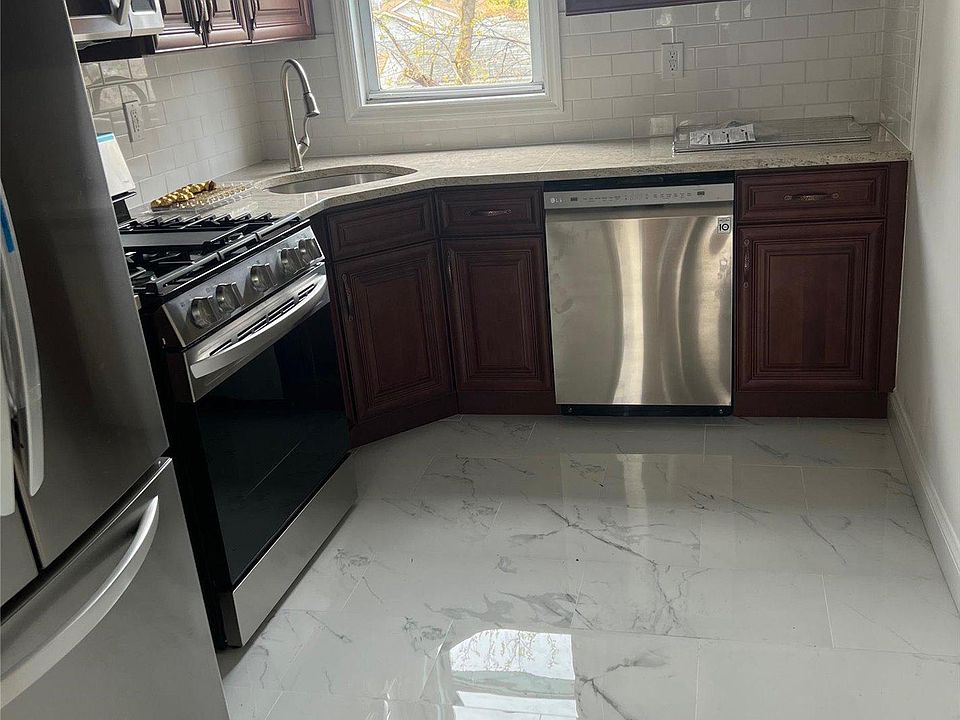 1st image of 116-08 Farmers Blvd #2
