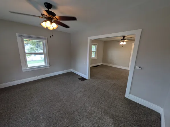 1102 Hickory St, Goshen, IN 46526