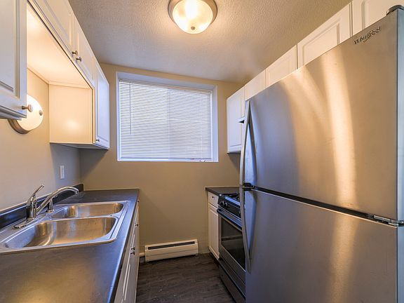 5th image of 1708 Glenwood Ave APT 8