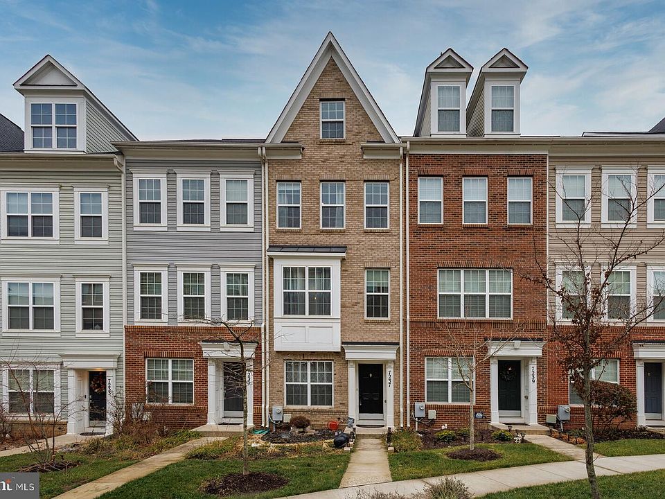 1st image of 7237 Silver Thorn Way