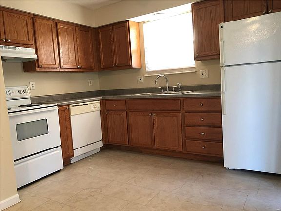 5th image of 128 Troeckler Ln