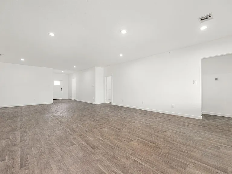 6931 Dell Vista Dr — Photo 11