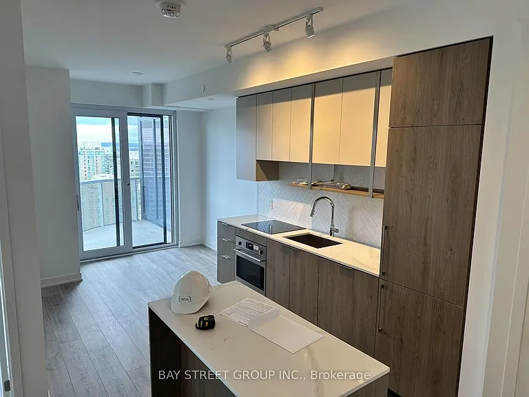 15 Holmes Ave #2507 — Photo 4