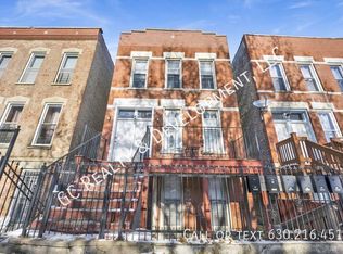 460 W 28th Pl #3F, Chicago, IL 60616