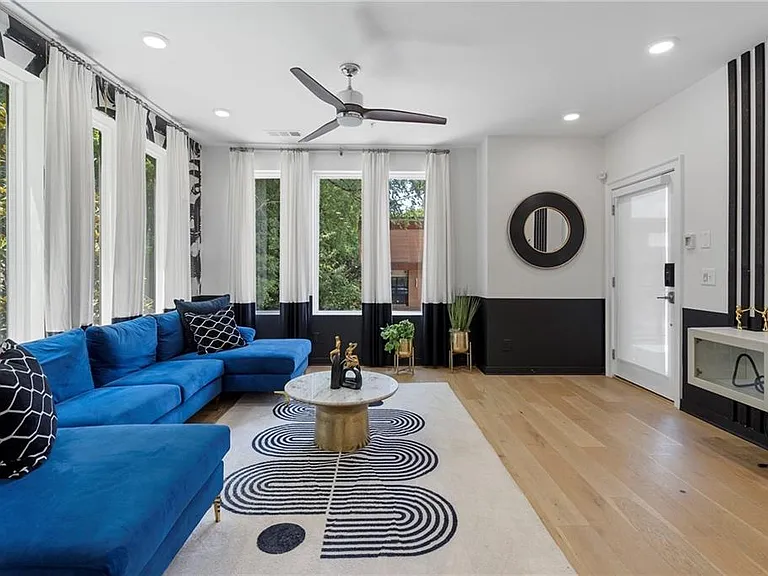 371 Pratt Dr SE #207 — Photo 5