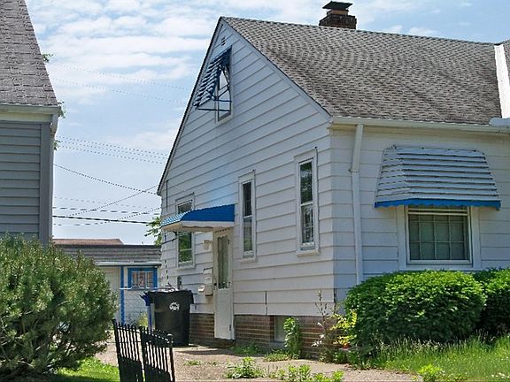 2nd image of 13109 Saint James Ave