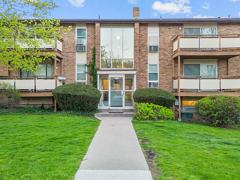 45 Jefferson Rd #1-7 — Photo 13