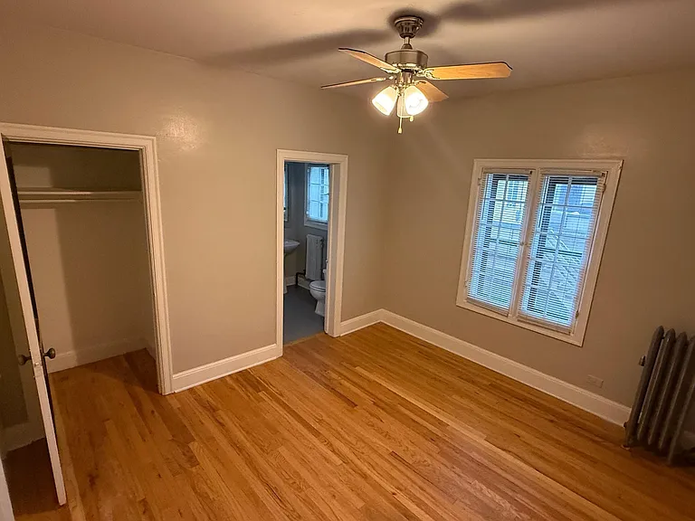 Frances Apartments — Photo 17