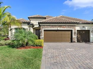 9332 Vercelli Ct, Naples, FL 34113
