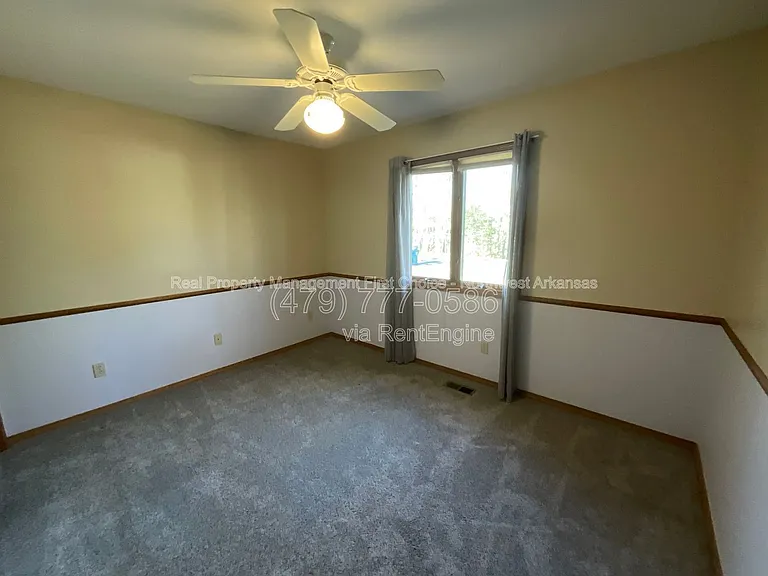 12 Sunderland Dr — Photo 11