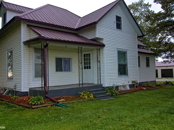 608 W Fountain St, Brighton, IA 52540