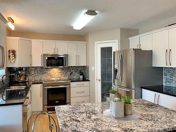 4th image of 9106 S 93rd Ave