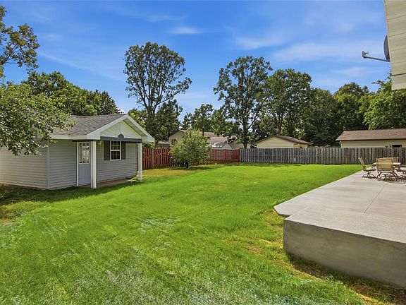 2nd image of 1815 Frisbie Lane