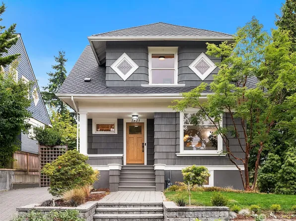 1823 Nob Hill Avenue N, Seattle, WA 98109