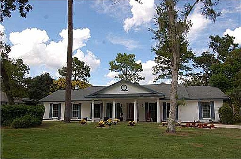 1st image of 404 S Sweetwater Blvd