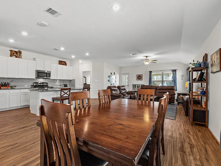 1232 Matt Ln — Photo 7