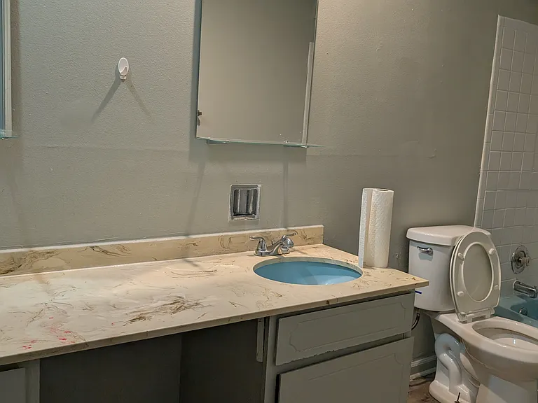 505-515 Stevens Dr #103 — Photo 7