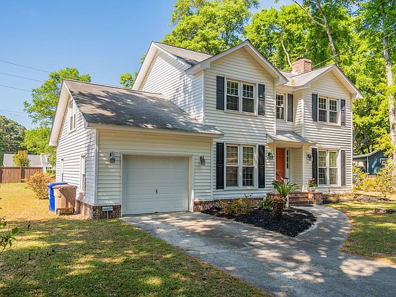4th image of 904 Stillwater Dr