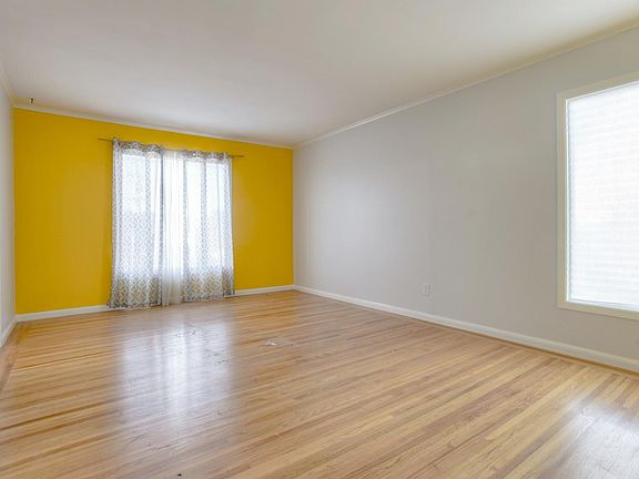 3rd image of 1294 Shafter Ave